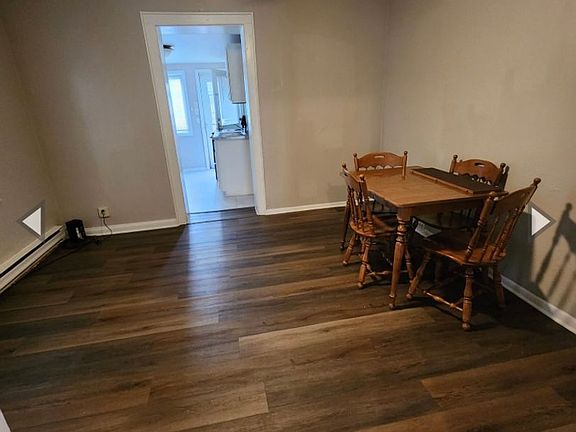 5th image of 909 W Adams St #1-4