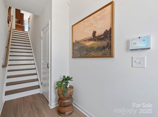 5524 Swaling St, Charlotte, NC 28217