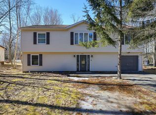 4587 Briarcliff Ter, Tobyhanna, PA 18466