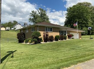 1298 Beech St, Washington, PA 15301