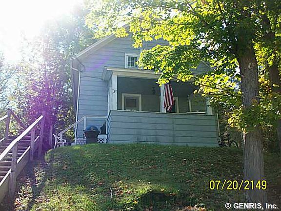 4th image of 37 W University St
