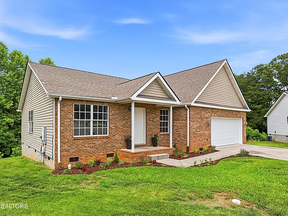 2nd image of 4400 Waldon Pond Ln