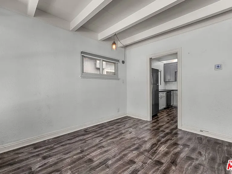 130 E Montreal St — Photo 6