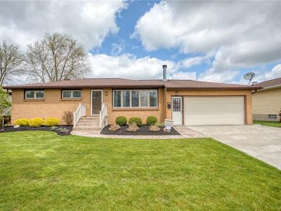 82 Lynnette Ct, Cheektowaga, NY, 14227
