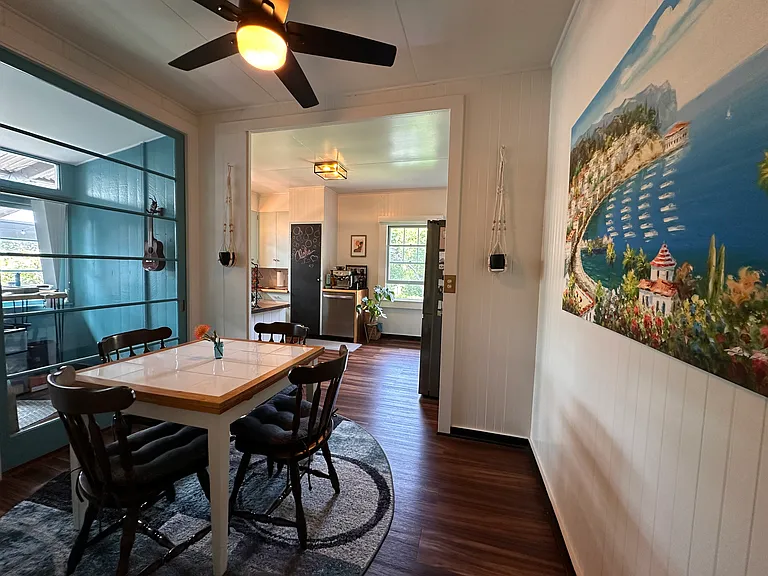 Dining room kitchen area