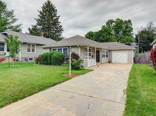 406 15th Ave, Sterling, IL 61081