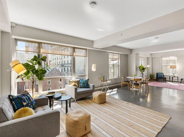 21 Chestnut Street #502, Portland, ME 04101