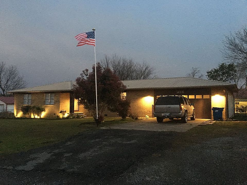 1st image of 218 W Jackson Ave