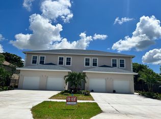 1622 Montauk Dr, Wellington, FL 33414