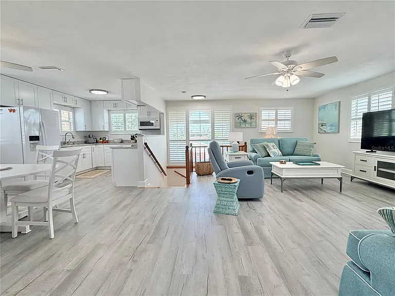 144 Coral Ave — Photo 11