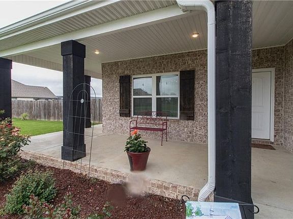 4th image of 18380 Astor Dr