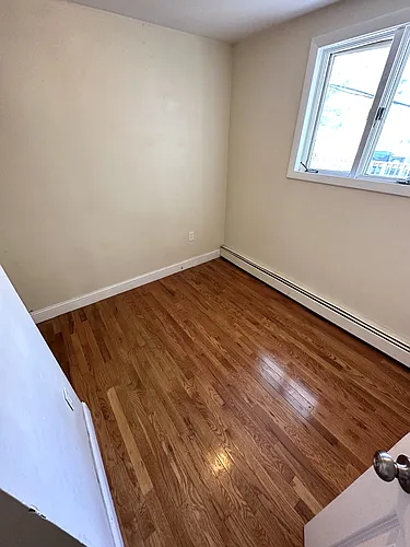 238 Everett St #1 Photo 1