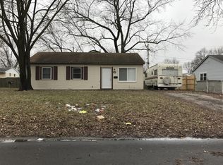 1701 Hedge Rd, Champaign, IL 61821