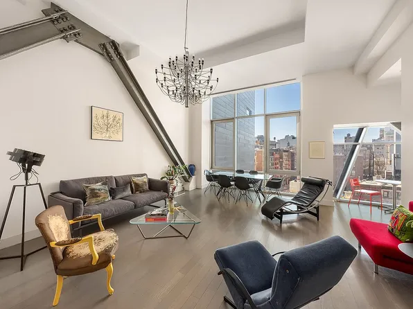 52 E 4th St APT 7, New York, NY 10003