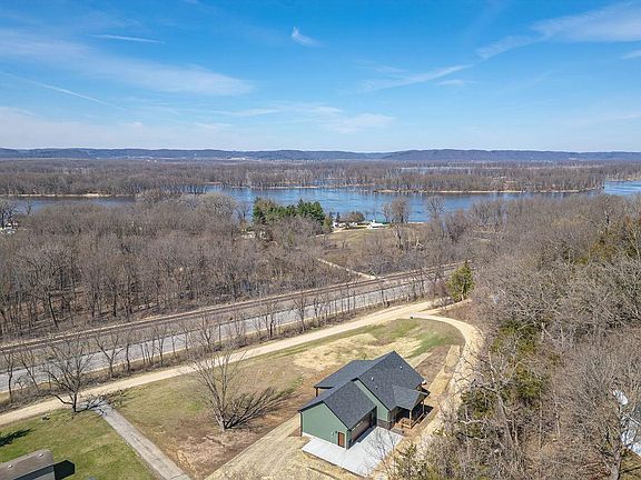 3rd image of 7248 South Bluff Road