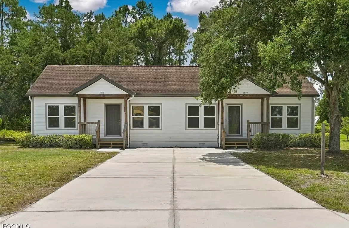 2 bed, 900 sqft, $1,400 — Photo 1