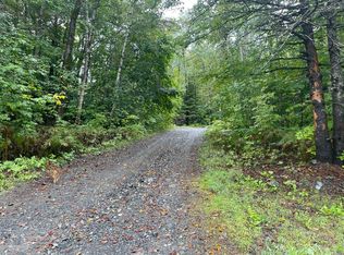271 N Guilford Rd, Monson, ME 04464