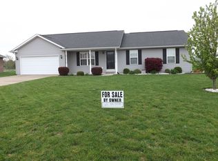 13180 Prairie Grass Ln, Breese, IL