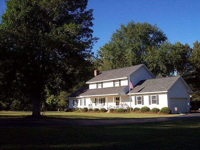 1st image of 209 Elmore Dr