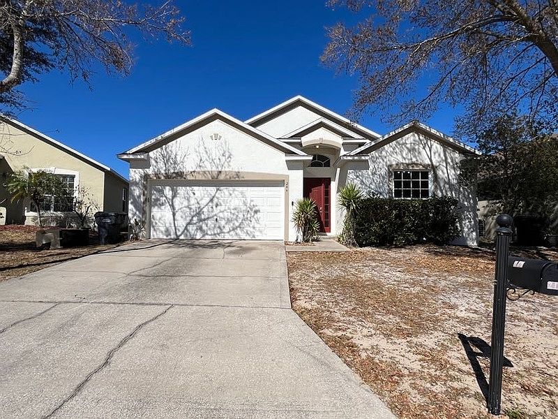 1st image of 244 Cotswold Cir