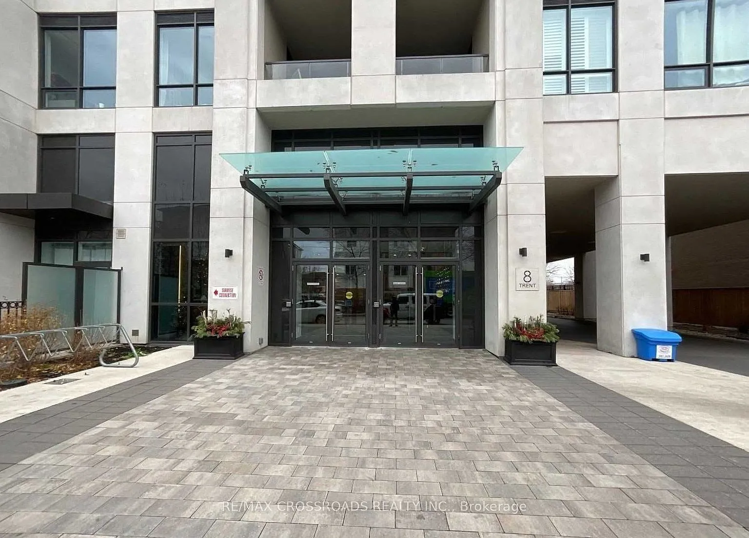 2 bed, $2,300 — Photo 1