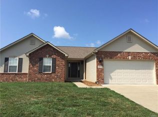 4814 Rockledge Trl, Smithton, IL 62285