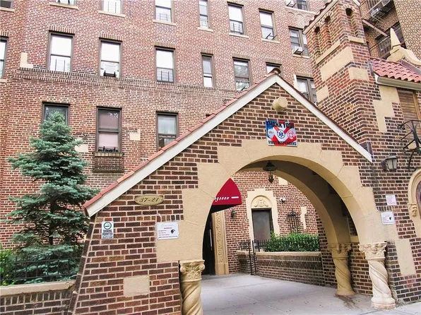 37-21 80th St APT 3R, Jackson Heights, NY 11372