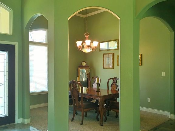 4th image of 12418 Fisher Dr
