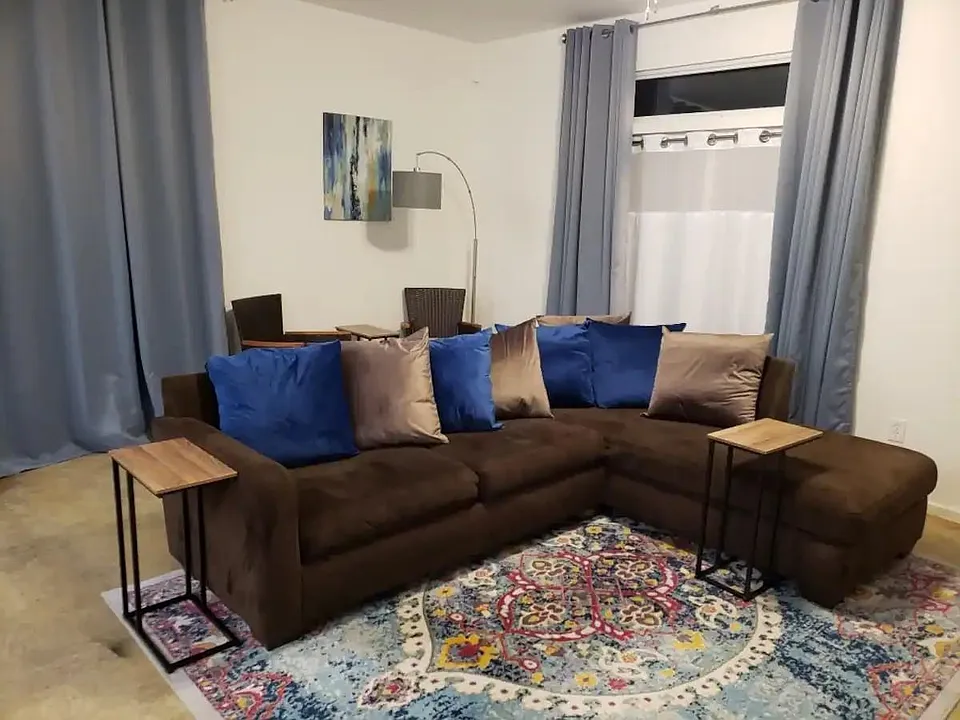 41 Diana St #1