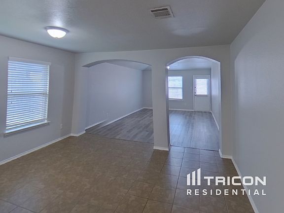 4th image of 1220 Koto Wood Dr