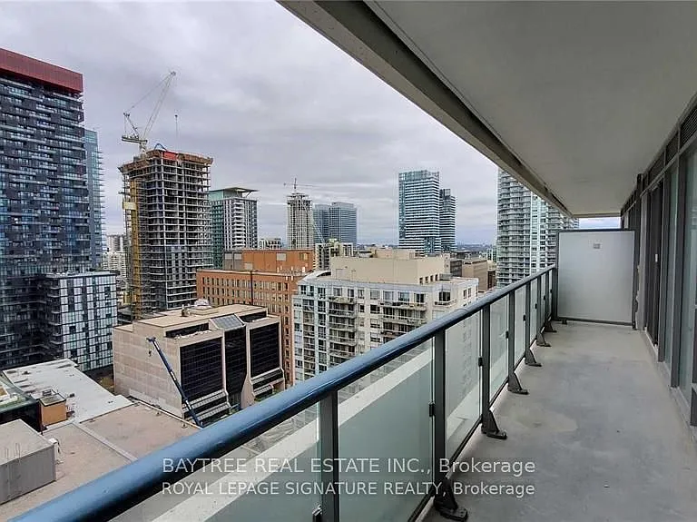 2221 Yonge St #1701 — Photo 12
