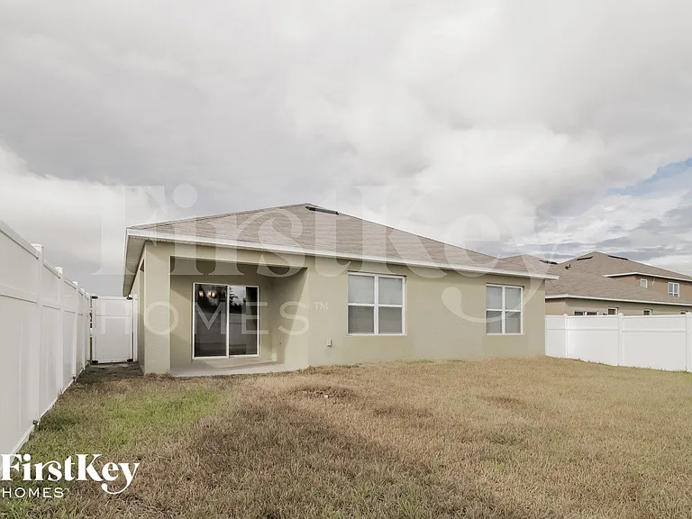 325 Aberdeen Dr — Photo 15