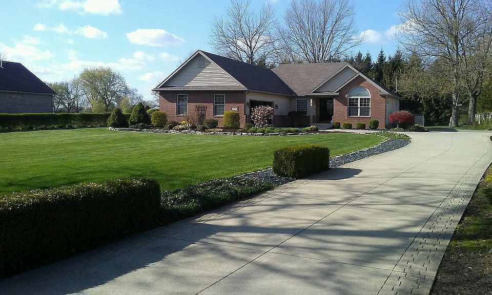 8104 Salisbury Rd