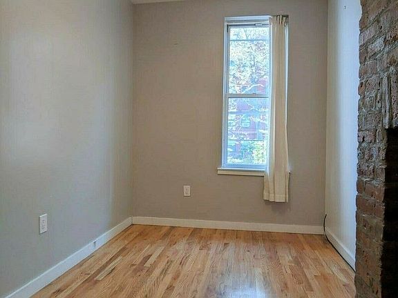5th image of 518 Grand St #2F