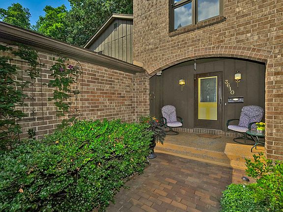 2nd image of 3610 Woodcliff Dr