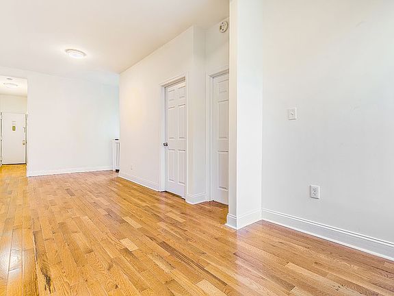 3rd image of 523 W 135th St APT 1E
