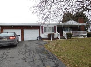 330 Ridgemont Dr, Midland, PA 15059