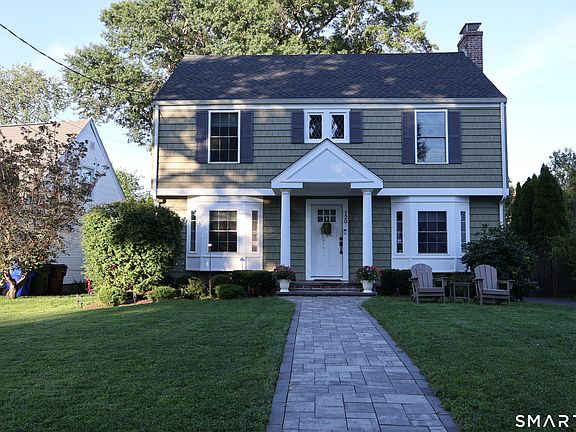 2nd image of 120 Robin Road