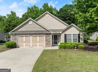 136 Thornberry Ln, Jefferson, GA 30549
