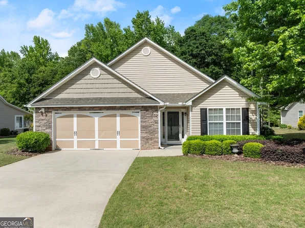 136 Thornberry Ln, Jefferson, GA 30549