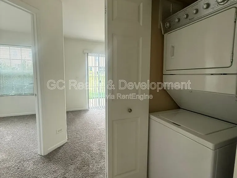 1064 Turin Dr — Photo 19