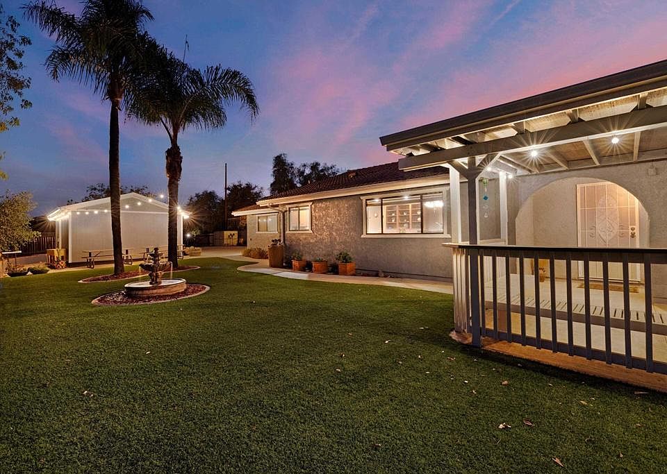 1st image of 11152 Toyon Hill Dr