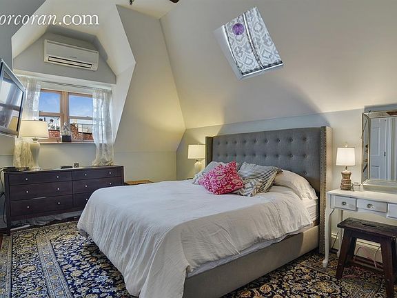 4th image of 70 8th Ave APT 6