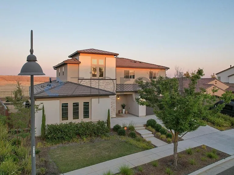 4721 Overstone Ave — Photo 40