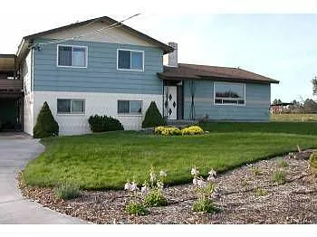 2420 N Road 72 photo 1