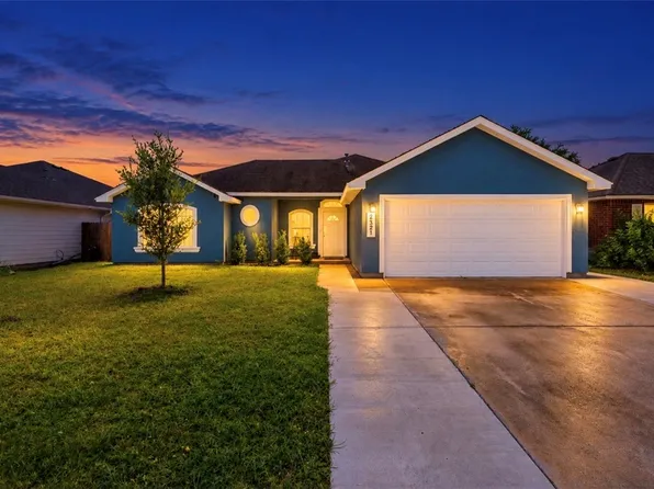 2321 Kazmir Dr, Corpus Christi, TX 78418