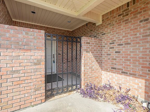 3rd image of 4680 Reagan St