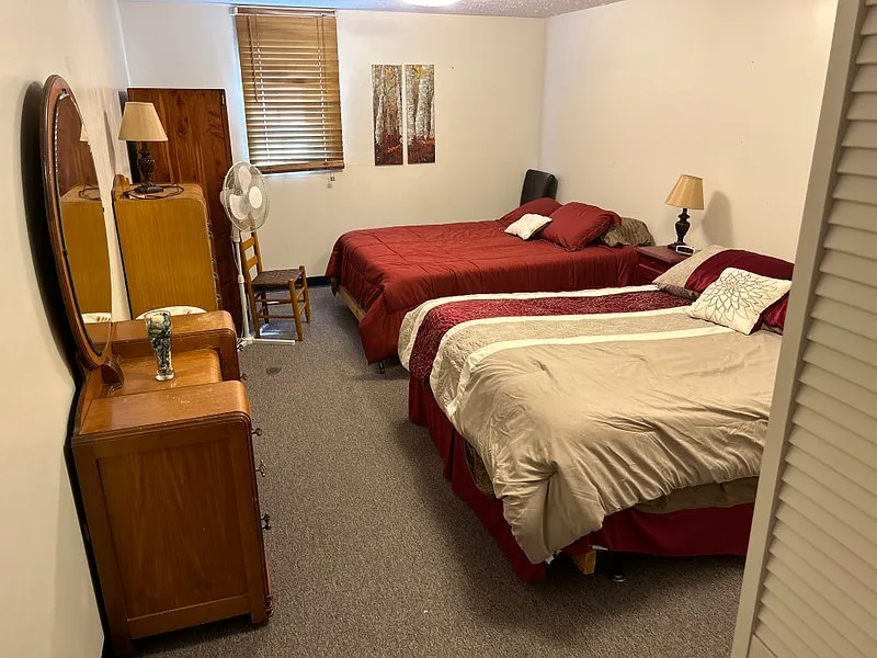 1 bed, 1.0 bath, 500 sqft, $695 — Photo 2