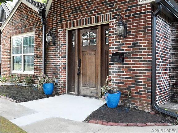 2nd image of 1524 S Gary Pl