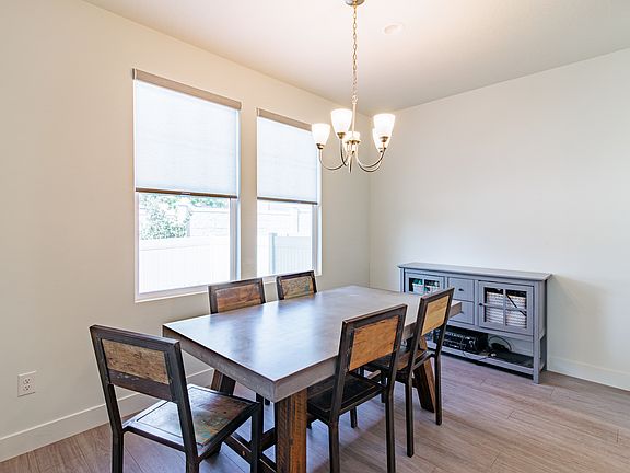 5th image of 384 W Songbird Ln #5